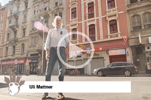 Zuhause-Spezial: Virtuelle Stadtführungen „Stadtevents@Home“ – Bettler, Banker & Bordelle im Frankfurter Bahnhofsviertel mit Uli Mattner